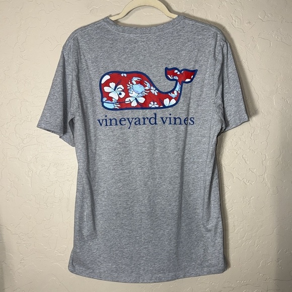 Vinyard vines men’s gray pocket tee floral crab graphic - Picture 1 of 6